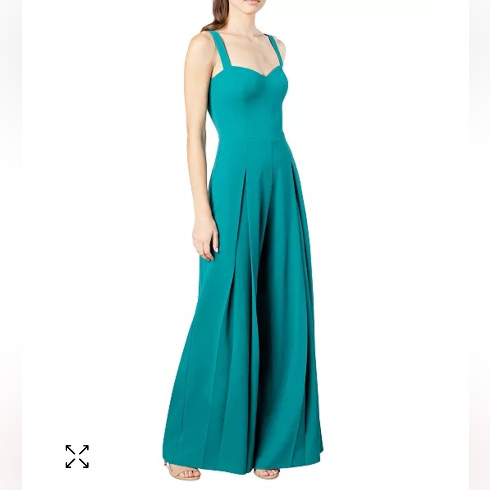 DRESS THE POPULATION Rai Pleated Wide Leg Sweetheart Neckline Jumpsuit